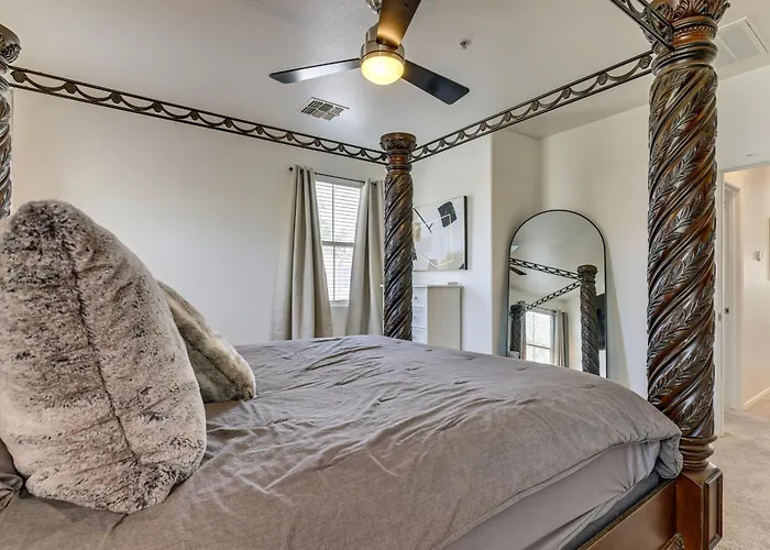 Relax Poolside, Explore South Mtn! Extended Escape Phoenix