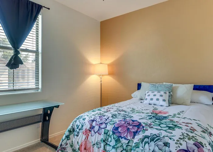 Relax Poolside, Explore South Mtn! Extended Escape *