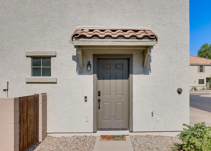 Relax Poolside, Explore South Mtn! Extended Escape * Phoenix
