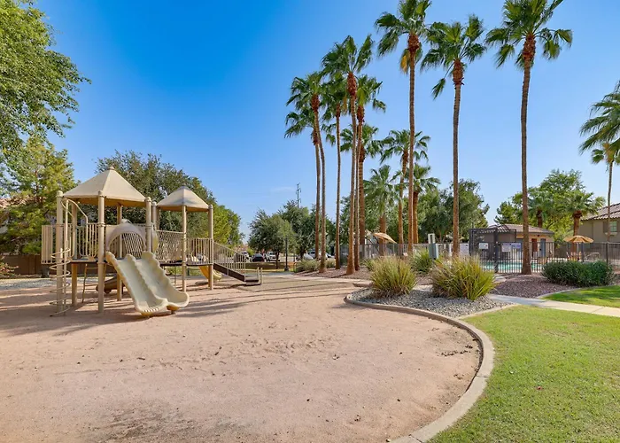 Relax Poolside, Explore South Mtn! Extended Escape * Phoenix
